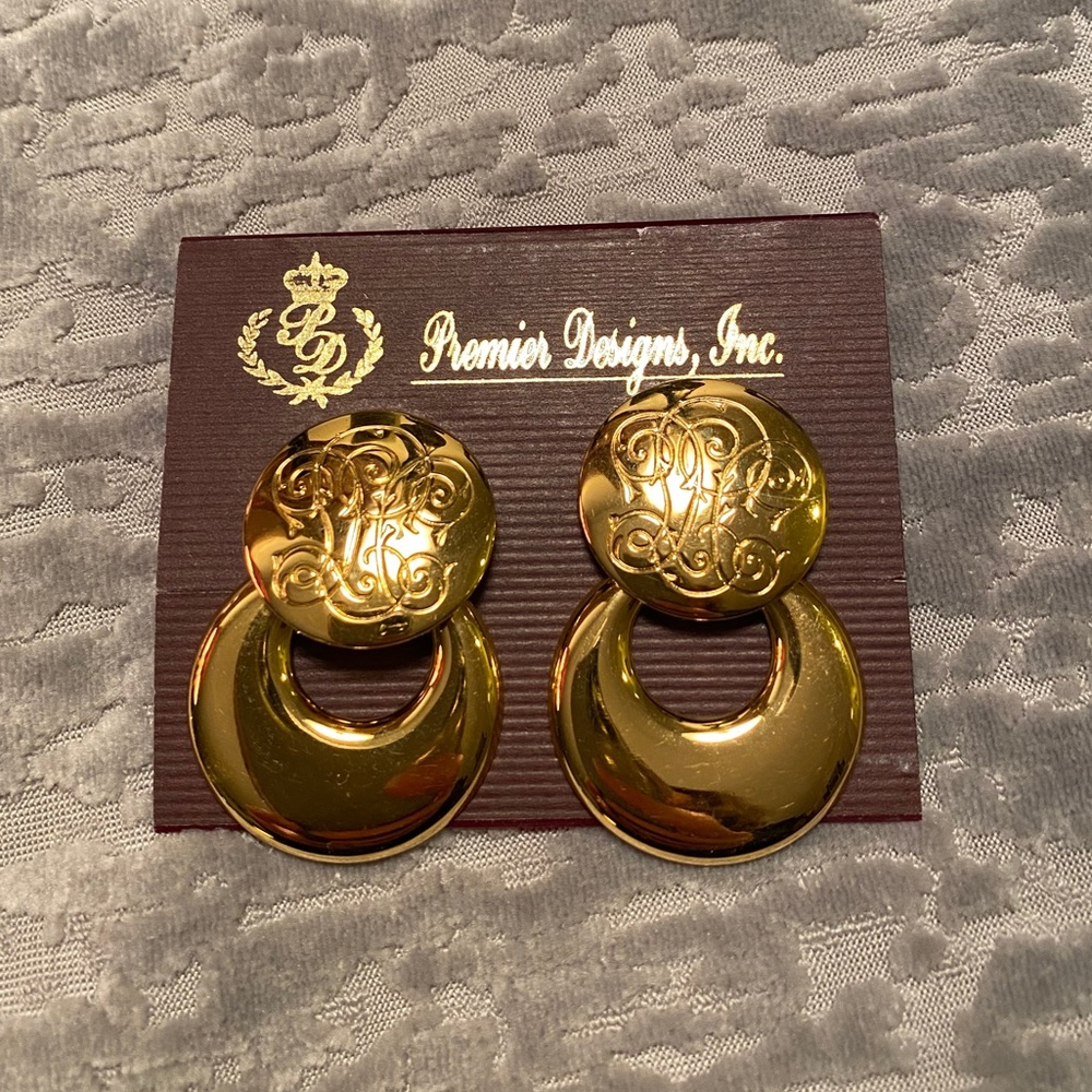 Premier Designs Clip earrings